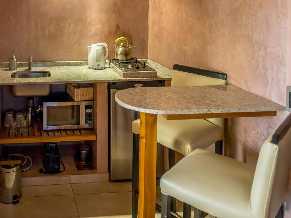 Lirolay Suites - Apart Hotel : photo 2 de la chambre chambre double