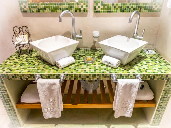 Lirolay Suites - Apart Hotel : photo 3 de la chambre chambre double