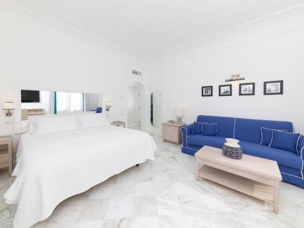 Hotel Mamela : photo 1 de la chambre chambre double ou lits jumeaux avec balcon