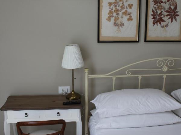 Casa Aydée : photo 5 de la chambre chambre double avec salle de bains commune