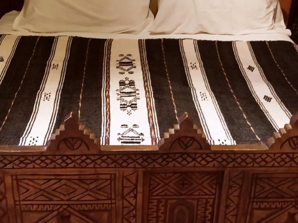 maison d'hôtes Le petit jardin Marrakech : photo 9 de la chambre chambre deluxe (2 adultes + 1 enfant)