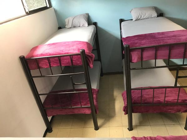 Santísimo Hostal Boutique : photo 6 de la chambre lit dans dortoir mixte de 8 lits 