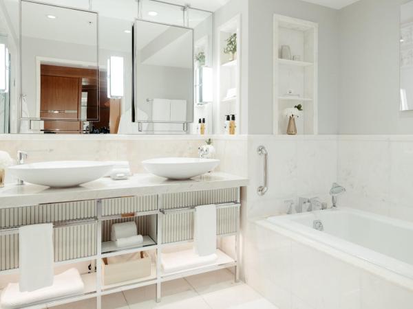 The Ritz-Carlton, Toronto : photo 5 de la chambre chambre 1 lit king-size deluxe