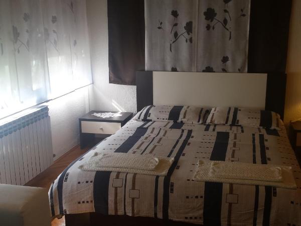 Guest House Jole : photo 8 de la chambre appartement 1 chambre avec terrasse