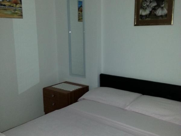 Guest House Jole : photo 10 de la chambre appartement 1 chambre avec terrasse