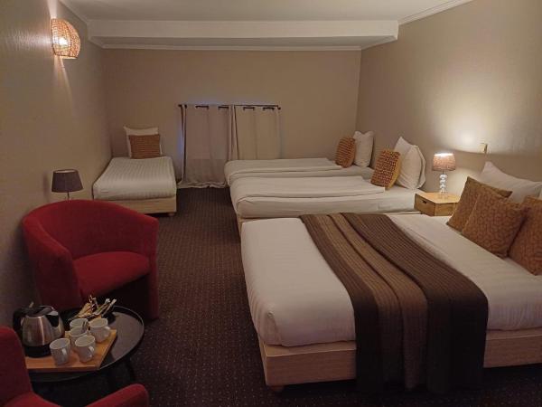 Park Hotel Airport : photo 1 de la chambre chambre familiale