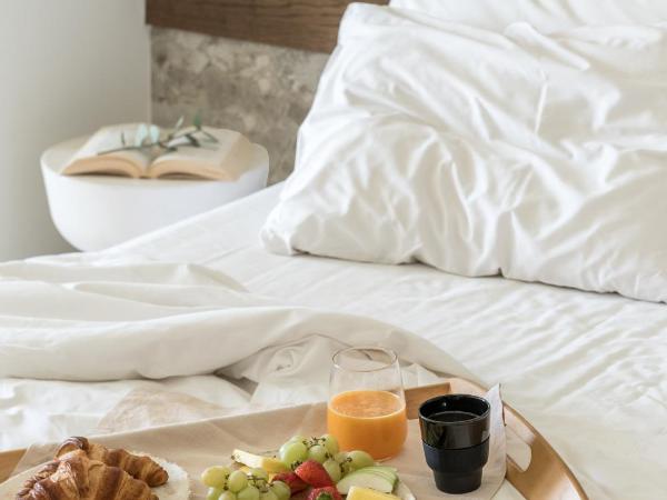 Enigma Suites : photo 10 de la chambre suite avec jacuzzi