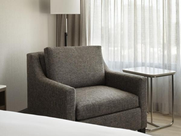 Salt Lake Marriott Downtown at City Creek : photo 5 de la chambre chambre d’angle plus spacieuse avec 1 lit king-size