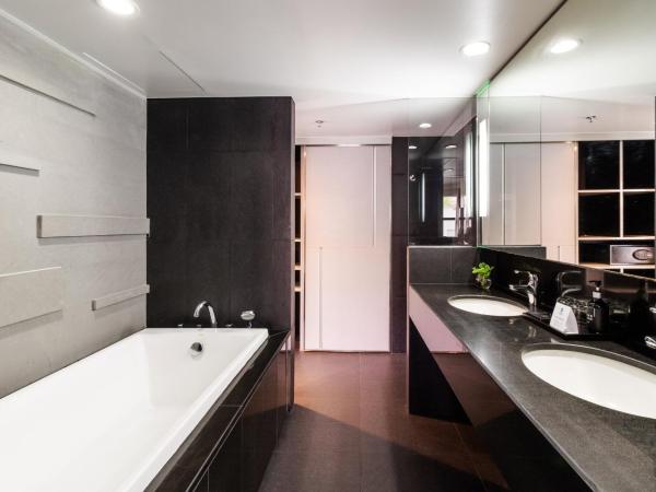 Best Western Sukhumvit 20 : photo 4 de la chambre king suite with bath tub - non-smoking
