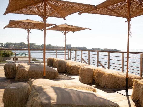 Hotel Plein Large : photo 4 de la chambre chambre double avec terrasse - vue sur mer