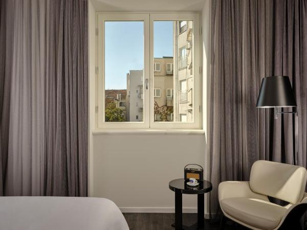 art'otel Zagreb, Powered by Radisson Hotels : photo 7 de la chambre art room courtyard view - king