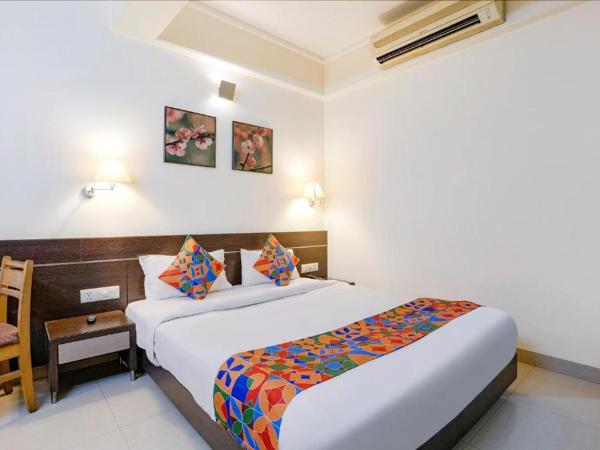 Gandharva Residency Swargate : photo 10 de la chambre chambre deluxe double ou lits jumeaux