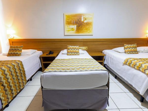 Hotel Golden Park Rio de Janeiro Aeroporto : photo 2 de la chambre chambre quadruple