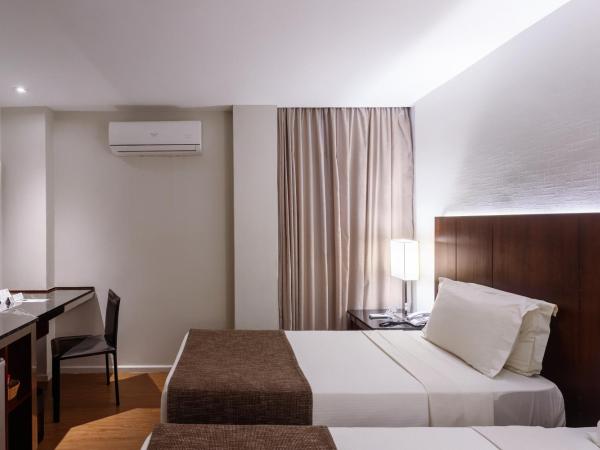 Orla Copacabana Hotel : photo 2 de la chambre chambre lits jumeaux standard