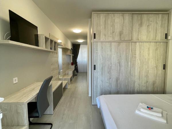 Bb-Ld : photo 1 de la chambre family room  