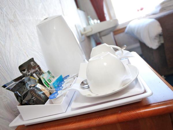 CitiHouse Aberdeen West End : photo 1 de la chambre chambre triple basique avec salle de bains commune