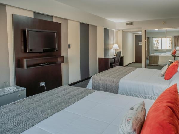Plaza Real Suites Hotel : photo 2 de la chambre chambre quadruple