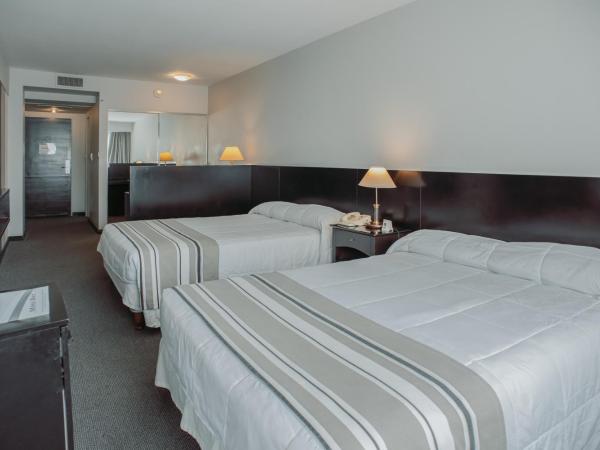 Plaza Real Suites Hotel : photo 4 de la chambre chambre lits jumeaux