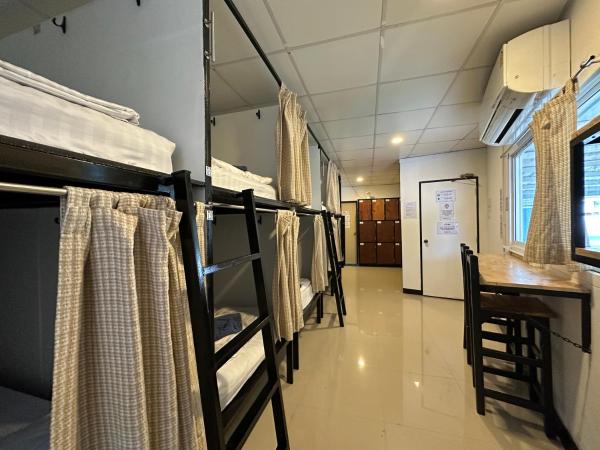 Blue Flow Hostel : photo 1 de la chambre lit dans dortoir mixte de 10 lits