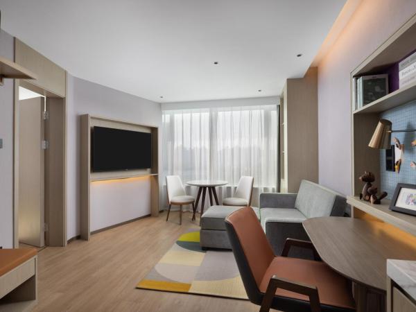 Home2 Suites by Hilton Beijing West Station : photo 4 de la chambre suite
