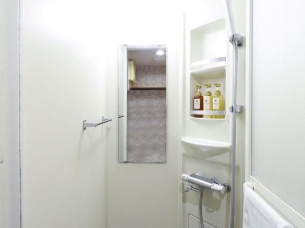 Dormy Inn Tokyo Hatchobori Hot Spring : photo 2 de la chambre chambre double standard - non-fumeurs
