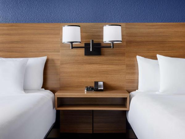 Hyatt Place Orlando / I-Drive / Convention Center : photo 3 de la chambre chambre avec 2 lits doubles et canapé-lit