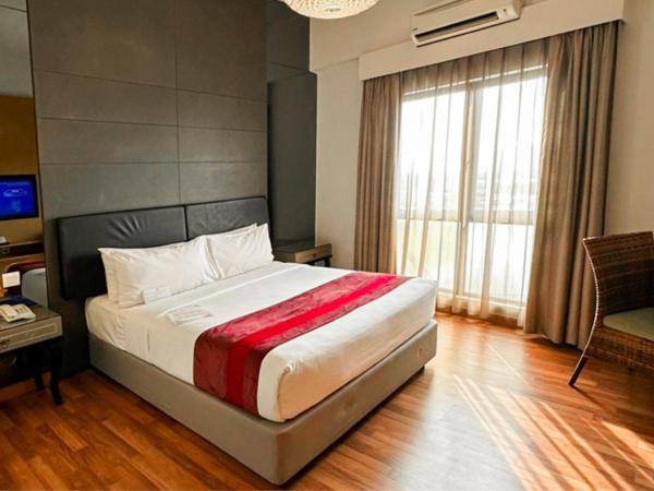 Imperial Heritage Hotel Melaka I City Centre I Free Club Lounge Access I Free Wifi I Free Parking : photo 4 de la chambre chambre impériale de luxe