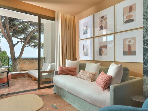 El Fuerte Marbella : photo 3 de la chambre chambre double avec salon - vue directe sur mer