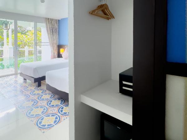 Grand Supicha City Hotel - SHA Plus : photo 8 de la chambre chambre lits jumeaux avec accès à la piscine