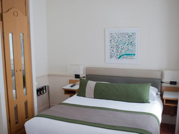 Hotel La Manufacture : photo 3 de la chambre chambre double confort traditionnelle 