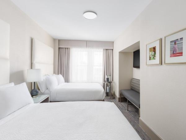 Holiday Inn Express Chicago - Magnificent Mile, an IHG Hotel : photo 3 de la chambre chambre double standard avec 2 lits doubles