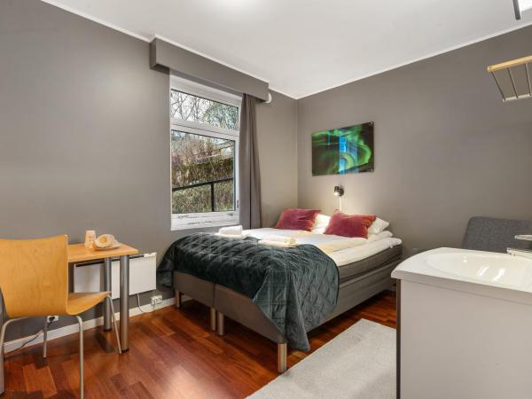 Enter Backpack Hotel : photo 1 de la chambre chambre triple avec salle de bains commune