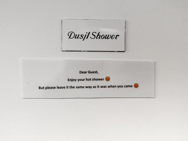 Enter Backpack Hotel : photo 6 de la chambre chambre simple avec salle de bains commune