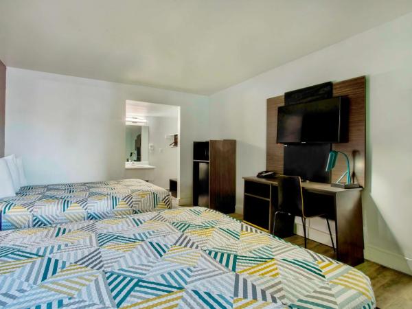 Motel 6 Tucson, AZ - East Williams Center : photo 3 de la chambre chambre quadruple