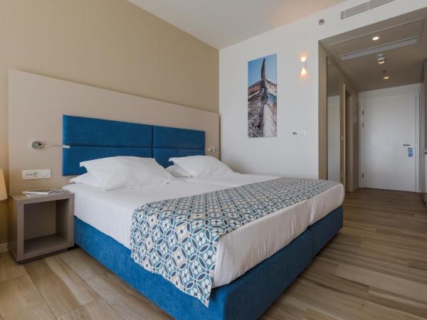 Romana Beach Resort : photo 1 de la chambre studio avec balcon