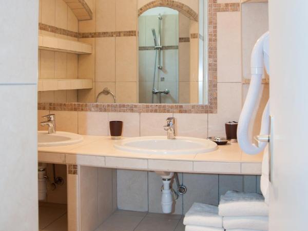 Résidence U Pirellu : photo 5 de la chambre villa confort (4-6 adultes)