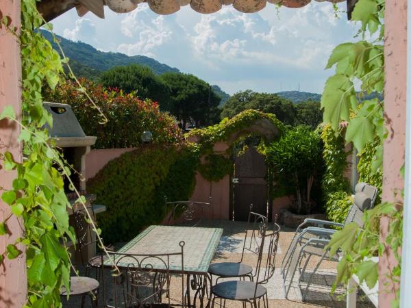 Résidence U Pirellu : photo 8 de la chambre villa confort (4-6 adultes)