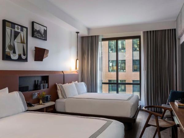Thompson Denver, by Hyatt : photo 1 de la chambre chambre avec 2 grands lits queen-size 