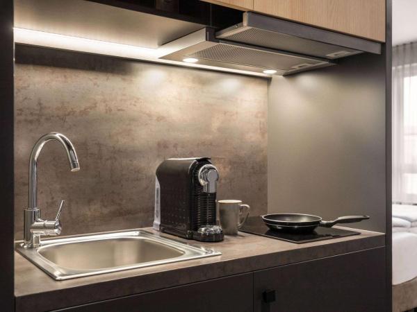 Vienna House Easy by Wyndham Bremen City Apartments : photo 3 de la chambre chambre confort plus