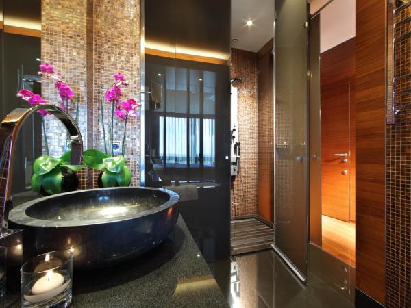 Eurostars Madrid Tower : photo 3 de la chambre chambre double ou lits jumeaux supérieure