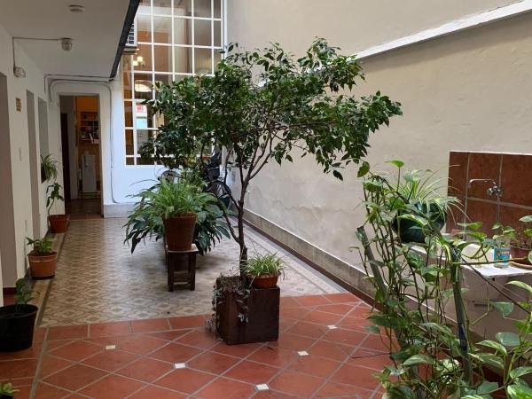 Derby Home Hotel : photo 3 de la chambre chambre quadruple classique