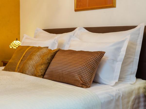 Romantic Luxury Rooms : photo 9 de la chambre chambre lit king-size supérieure