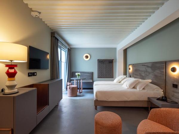 VIS Urban Suites&Spa : photo 5 de la chambre chambre double ou lits jumeaux supérieure avec terrasse