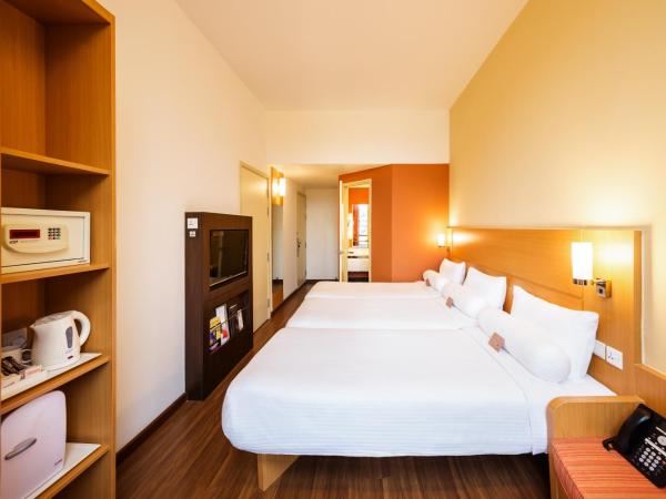 Ibis Singapore Novena : photo 3 de la chambre chambre standard avec 3 lits simples