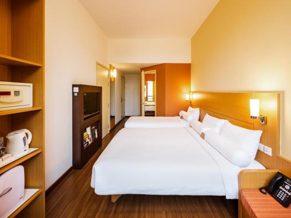 Ibis Singapore Novena : photo 2 de la chambre chambre familiale