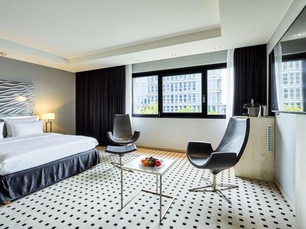 Radisson Blu Conference Hotel, Düsseldorf : photo 3 de la chambre chambre premium