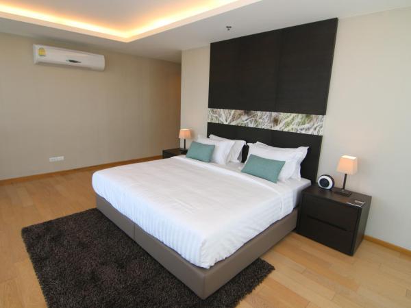 North Park Serviced Apartment Bangkok : photo 7 de la chambre suite familiale avec balcon