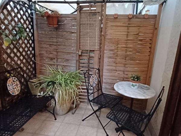 Dream Holiday Ortigia : photo 4 de la chambre chambre triple avec terrasse