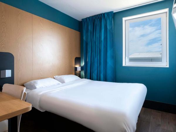 B&B HOTEL Niort Marais Poitevin Est : photo 2 de la chambre chambre double