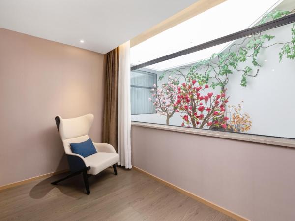 Atour Hotel Chongqing Guanyinqiao Flower Garden : photo 4 de la chambre suite supérieure avec vue